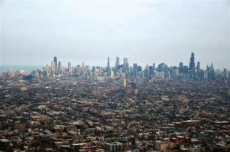 Chicago from a distance : r/CityPorn