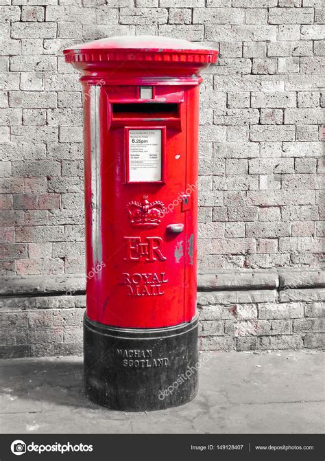 London red post box — Stock Photo © Tadeas #149128407