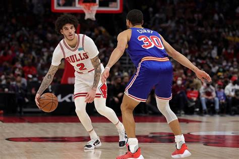 Bulls' Lonzo Ball might miss entire season with knee injury