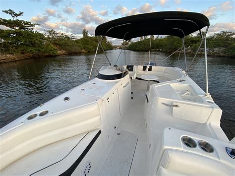 Deck Boats - Rent a Boat Fort Lauderdale