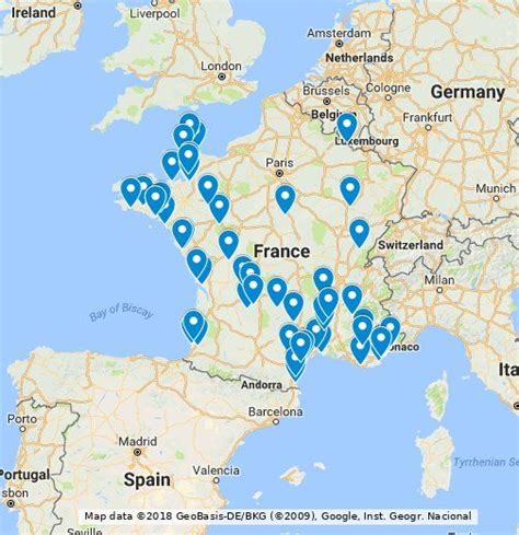 A map of French campsites with on pitch Private Toilet/Kitchen facilities | Map, Cologne germany ...