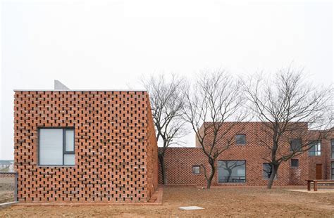 Brick House / AZL architects | ArchDaily