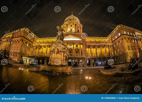 Night View of Buda Castle, Budapest, Hungary Editorial Photography ...