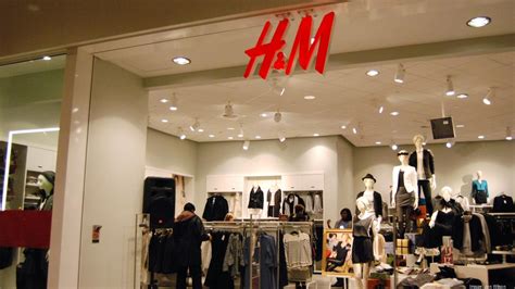 H&M to open store in Hickory's Valley Hills Mall - Charlotte Business ...