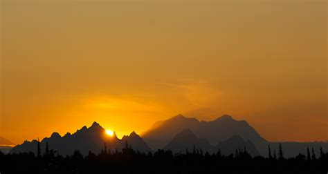 the Denali Sunset, an Alaskan Golden Hour | Stay Adventurous | Mindset for Travel Blog