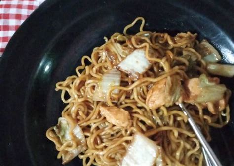 Resep Mie goreng ayam oleh Keeniv - Cookpad