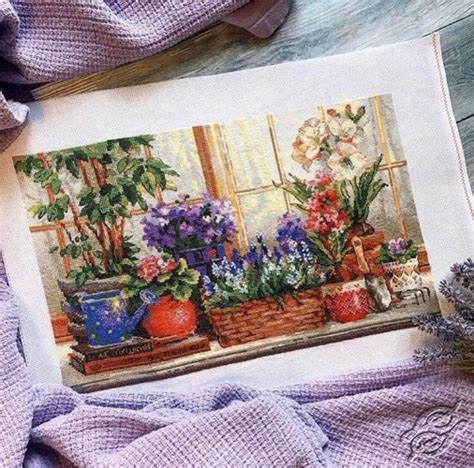 Windowsill with Flowers by RIOLIS - Gvello Stitch