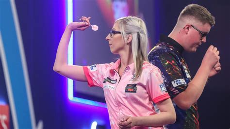 Fallon Sherrock makes history at darts World Championship - Sports ...