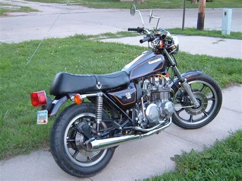 1980 Kawasaki Z650 SR - Moto.ZombDrive.COM