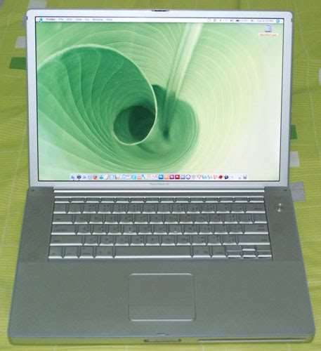 ต้องการขาย PowerBook G4/ 1.5 GHz (15.2" TFT) HD 160 GB Ram 2 GB SuperDrive สภาพสวย