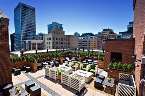 The Best Rooftop Bars in Chicago