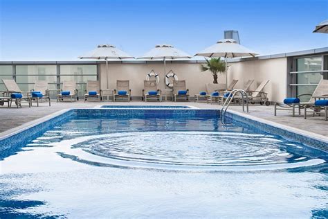 Carlton Downtown Hotel Pool: Pictures & Reviews - Tripadvisor