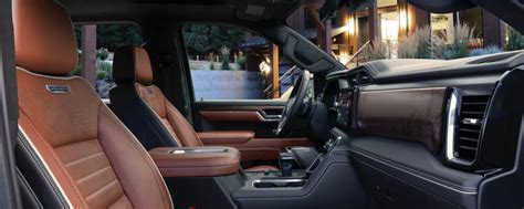 2022 GMC Sierra 1500 Interior Features | Dale Earnhardt Jr Buick GMC