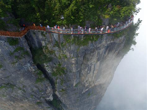 This cliffside glass skywalk at 4600 feet in China | Tianmen mountain ...