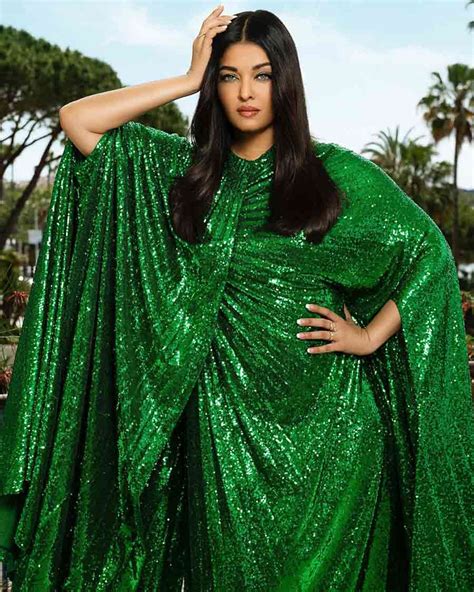 Aishwarya Rai | Aishwarya Rai Bachchan takes over red carpet in green ...