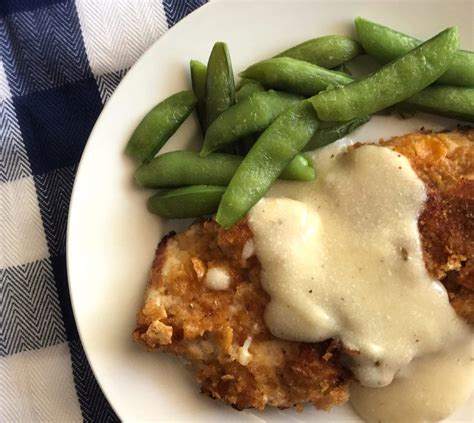 Country Fried Chicken with Creamy Gravy