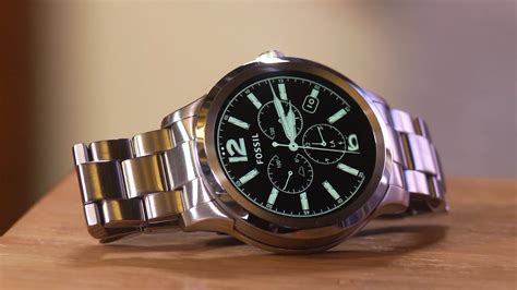 Fossil's first Android Wear watch misses the mark - Video - CNET