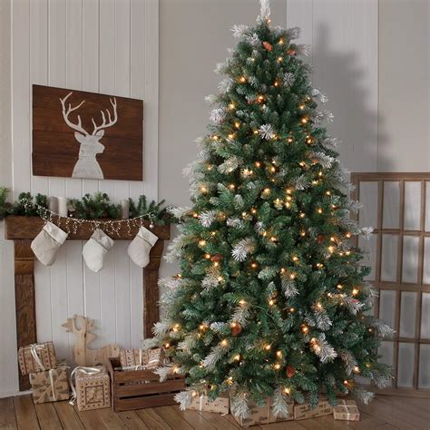 Amazon.com: OasisCraft Pre-lit Snowy Aspen Spruce Christmas Tree 6 Foot ...