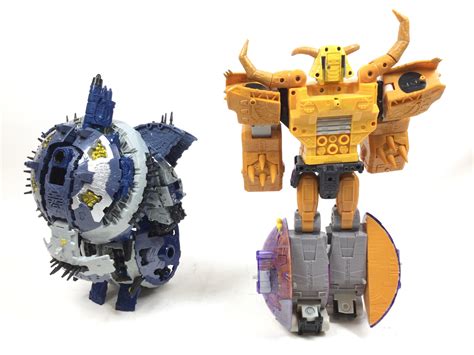 Lot - Transformers Unicron & Primus Cybertron