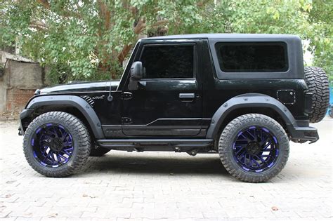 Customized 20-Inch Alloy Wheels & LED Lighting | Futurz 4x4