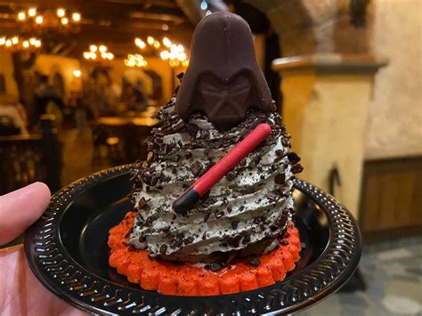 REVIEW: Try The Dark Stuff, It's Sith-licious at Disneyland After Dark ...