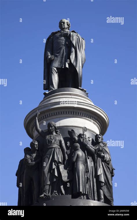 Ireland,Dublin,O'Connell Street,monument,statue of Daniel O'Connell ...