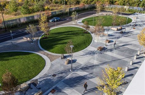 Public-plaza-and-coorporate-roof-garden-landscape-architecture ...