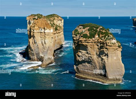 Sea stacks victoria australia hi-res stock photography and images - Alamy