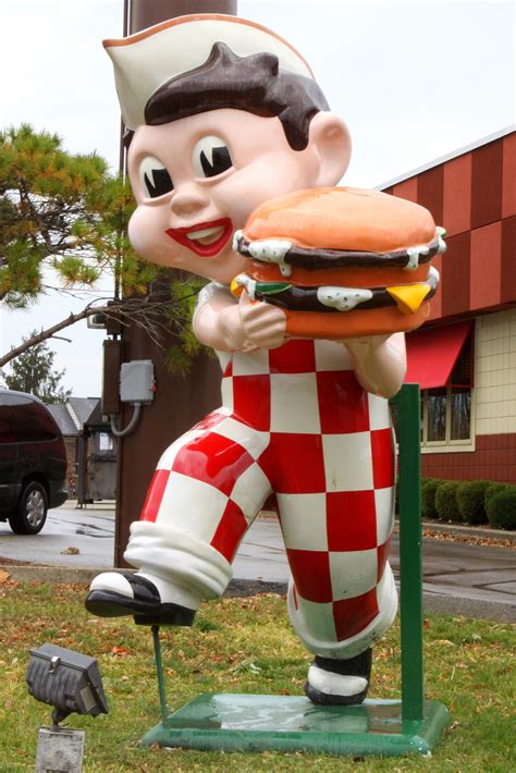 Frisch's Big Boy Statue ~ Lexington, Kentucky. | Big boy restaurants, Big boys, Vintage restaurant