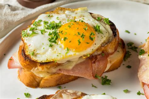 Homemade French Croque Madame Sandwich – Dubai Offshore Sailing Club