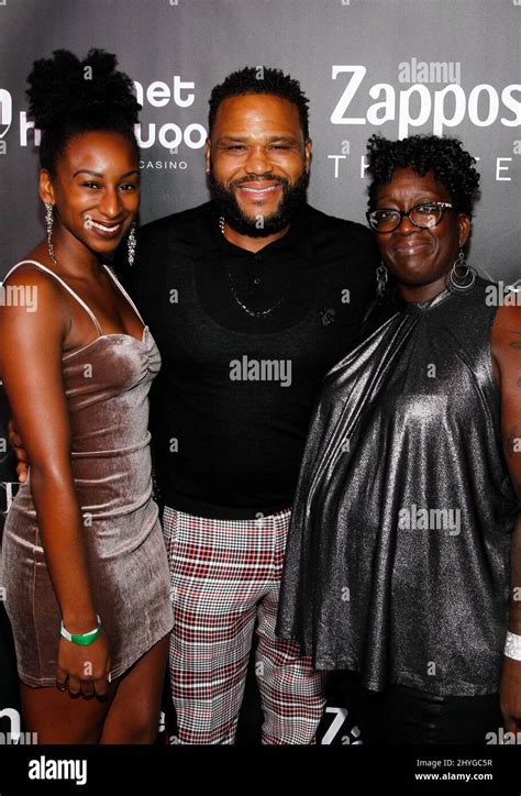 Kyra Anderson, Anthony Anderson, Guest attending the Jennifer Lopez All I Have Official Finale ...