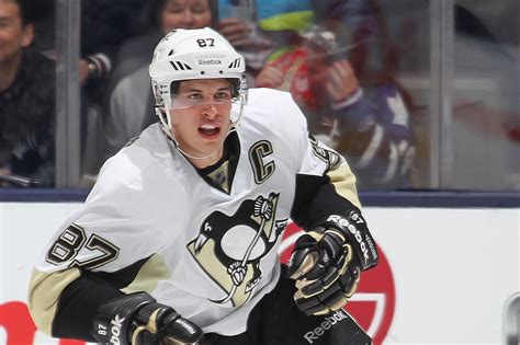 Sidney Crosby injury: Penguins captain suffers broken jaw, out ...