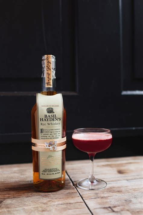 Basil Hayden’s Harvest Sour- TownandCountrymag.com Bourbon Recipes, Bourbon Cocktails, Cocktail ...