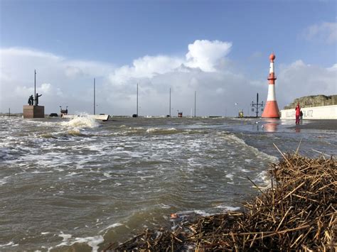 logbuch-bremerhaven-wetter-sturmflut-c-Mailin-Knoke • Logbuch Bremerhaven