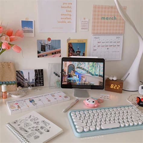 30+ Aesthetic Desk Ideas for Your Workspace | Gridfiti in 2021 | Study desk decor, Work desk ...