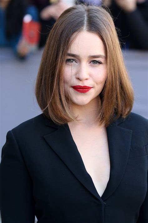 Emilia Clarke | Haircuts straight hair, Emilia clarke hair, Straight ...