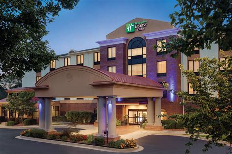 Holiday Inn Express Lavonia- Lavonia, GA Hotels- Tourist Class Hotels ...