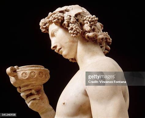 Bacchus (Michelangelo) Photos and Premium High Res Pictures - Getty Images