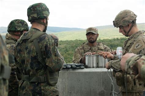 DVIDS - Images - 1st Engineer Battalion Conducts Demolition Range With Bulgarian Soldiers [Image ...