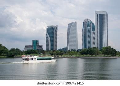 2,836 Putrajaya night view Images, Stock Photos & Vectors | Shutterstock