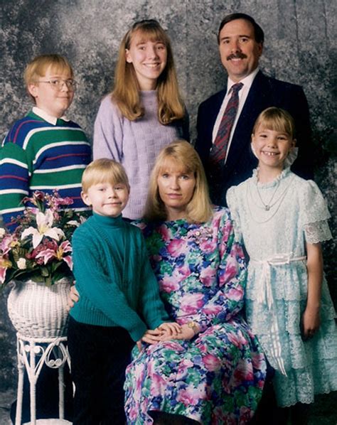 Seven Awesomely Bad Family Portraits | GQ