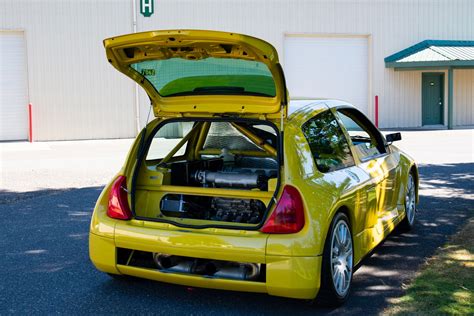 Here's Your Chance To Own A Super-Rare Renault Clio V6 Trophy Race Car That's Already In The U.S ...