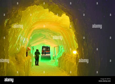 Ice tunnel hokkaido hi-res stock photography and images - Alamy