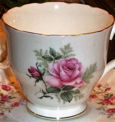 DEBBIE-DABBLE BLOG: Roses and Tea Cups, My Very Own Bed and Breakfast