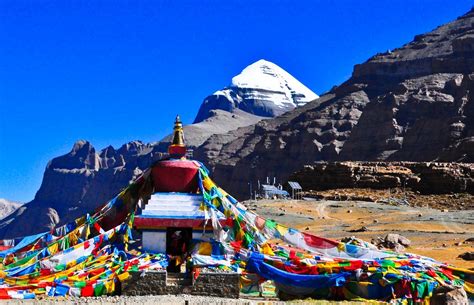 Kailash Heli Yatra | Kailash Mansarovar Tour by Helicopter