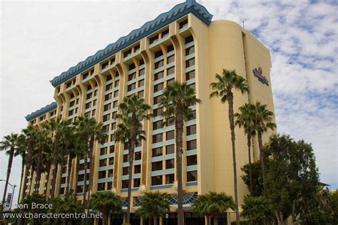 Disney's Paradise Pier Hotel at Disney Character Central