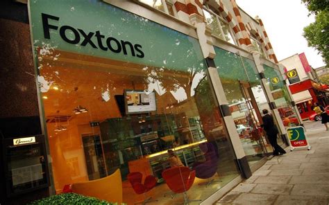 Foxtons earnings plunge amid 'challenging' London property market