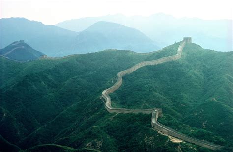 Non-Touristy Ways to See the Great Wall of China | Vogue