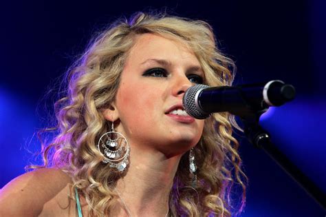 PHOTOS: 20 Taylor Swift Breakup Songs | iHeart