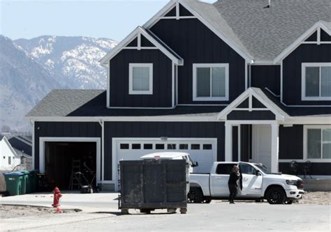 'Sister Wives' Christine Brown and Fiancé Buys Utah Mansion Before Their Wedding